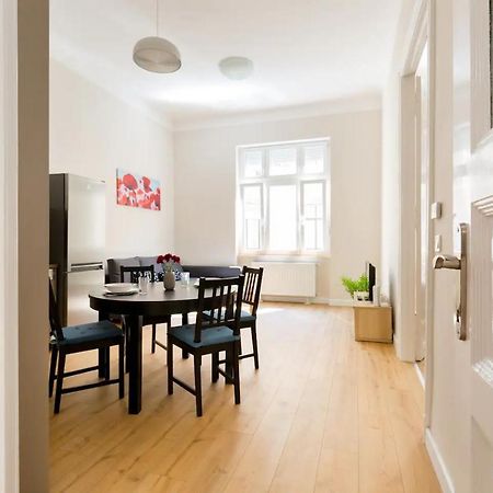 Kresz Geza 29 Westend Station 2 Bedrooms+Living Ac Budapest Eksteriør bilde