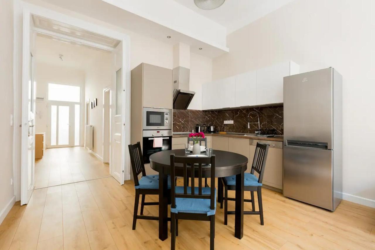 Kresz Geza 29 Westend Station 2 Bedrooms+Living Ac Budapest Eksteriør bilde