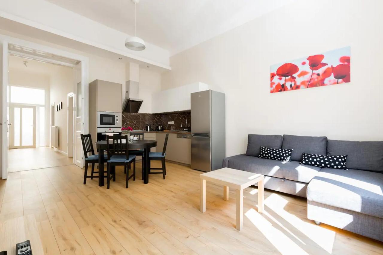 Kresz Geza 29 Westend Station 2 Bedrooms+Living Ac Budapest Eksteriør bilde