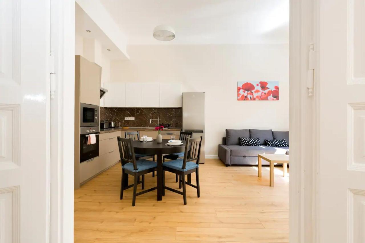 Kresz Geza 29 Westend Station 2 Bedrooms+Living Ac Budapest Eksteriør bilde